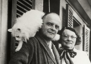 paul-klee-his-wife-lily-and-their-cat-bimbo