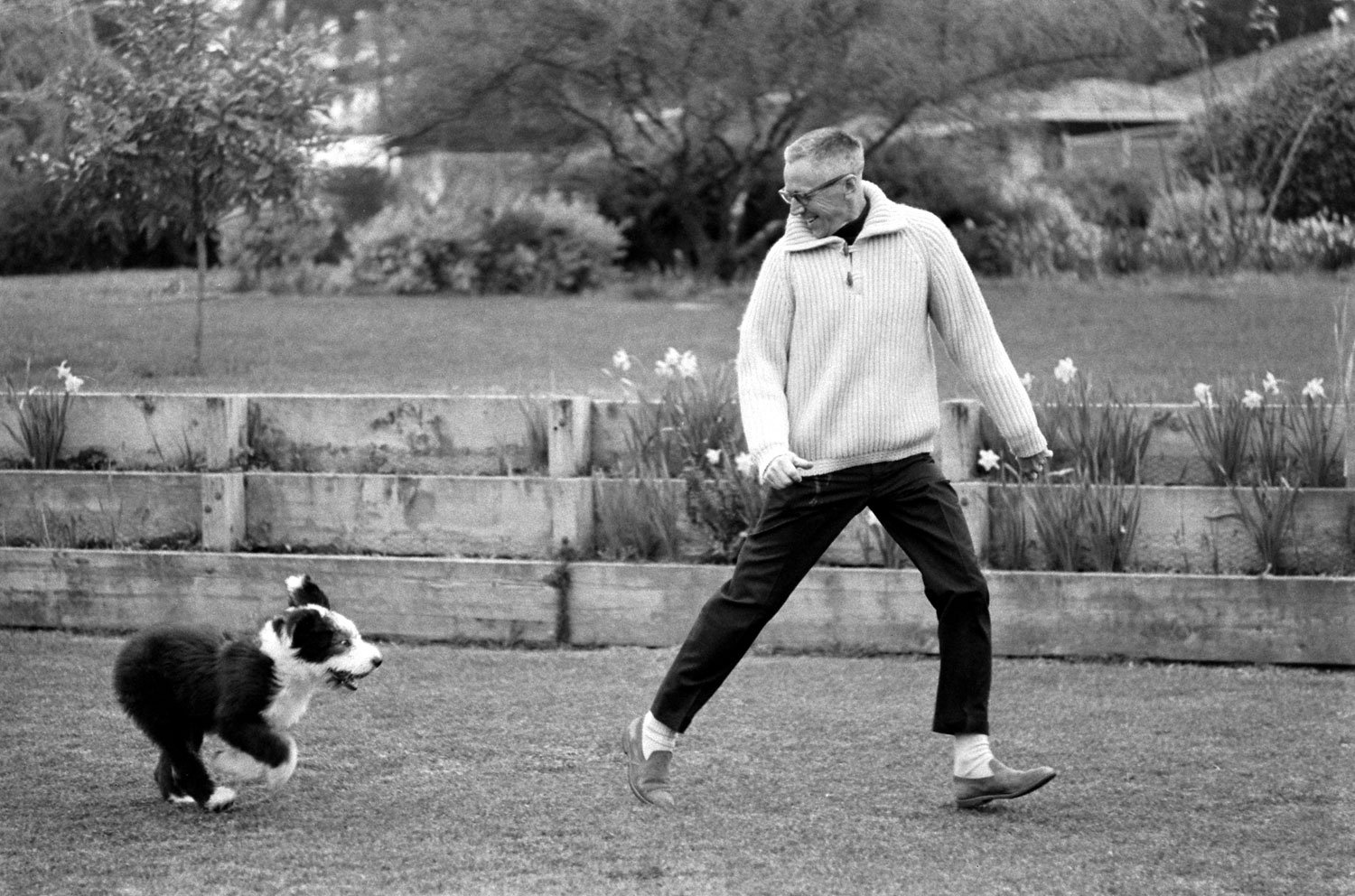 charles schulz and dog
