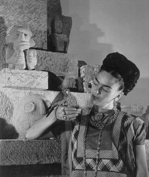 Kahlo with parrot
