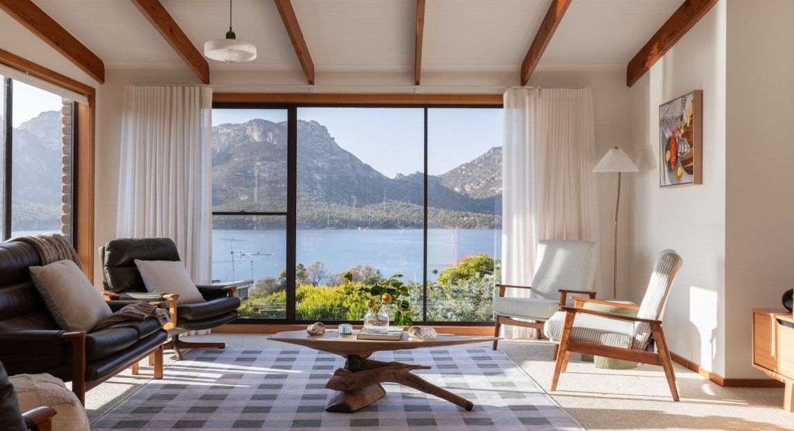 Zephyr House, Oyster Bay